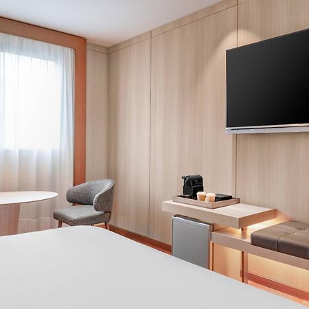 Ac Hotel Huelva By Marriott Bagian luar foto