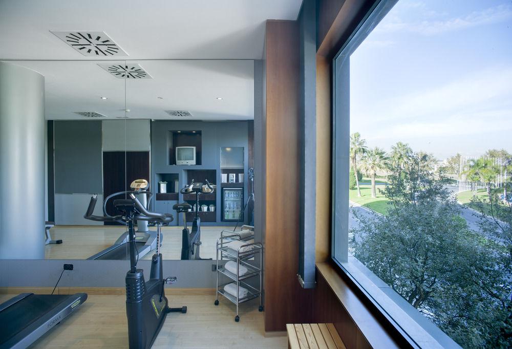 Ac Hotel Huelva By Marriott Bagian luar foto