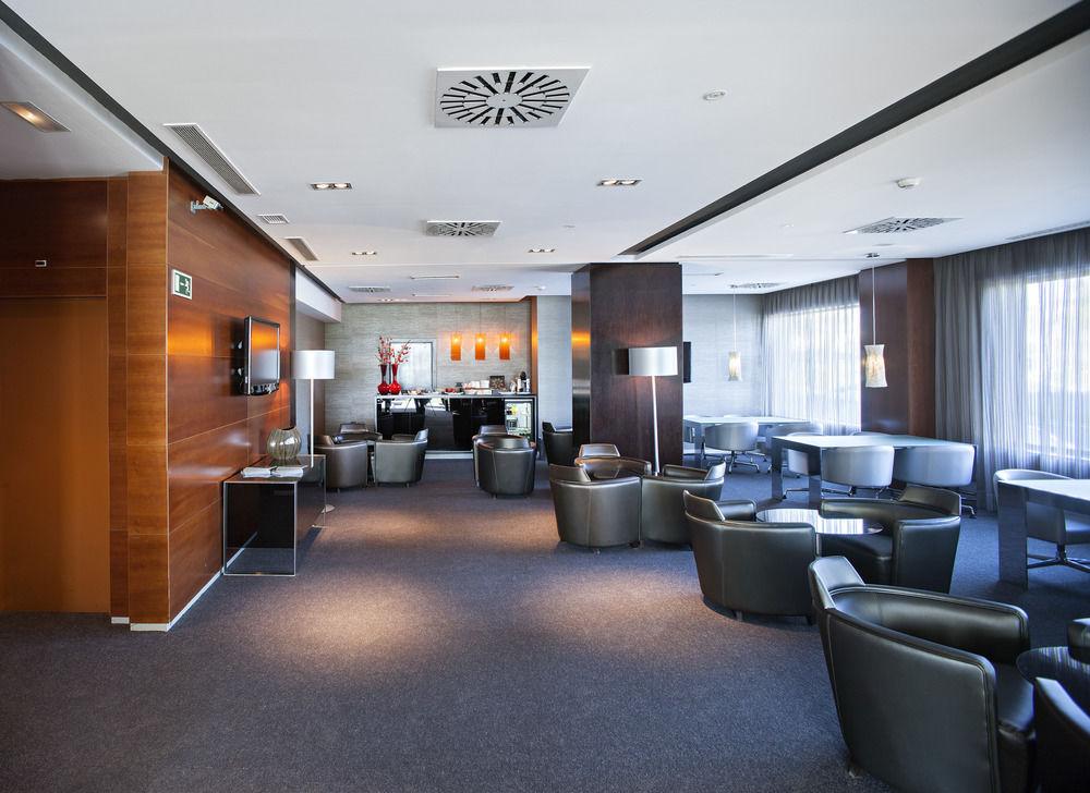Ac Hotel Huelva By Marriott Bagian luar foto