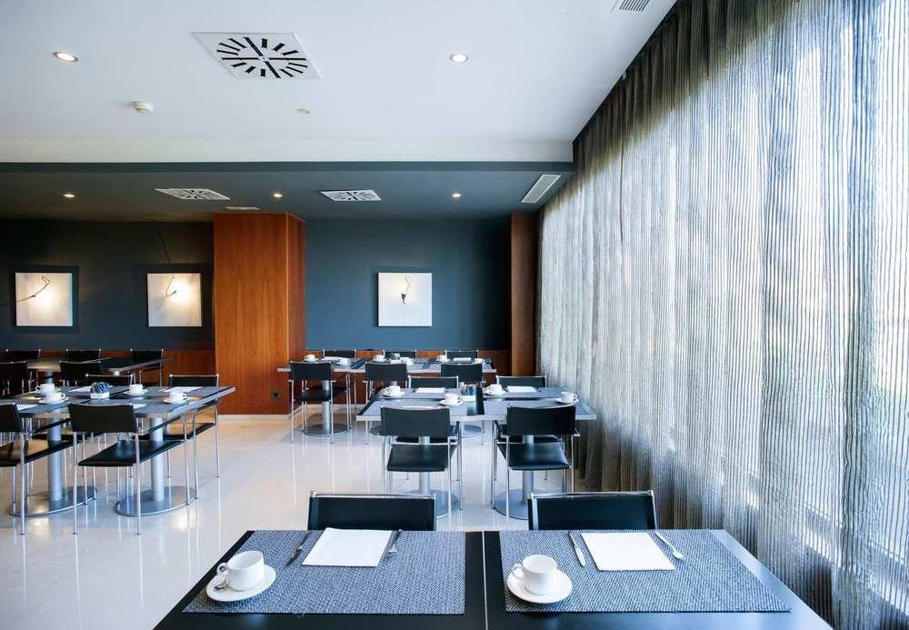 Ac Hotel Huelva By Marriott Bagian luar foto
