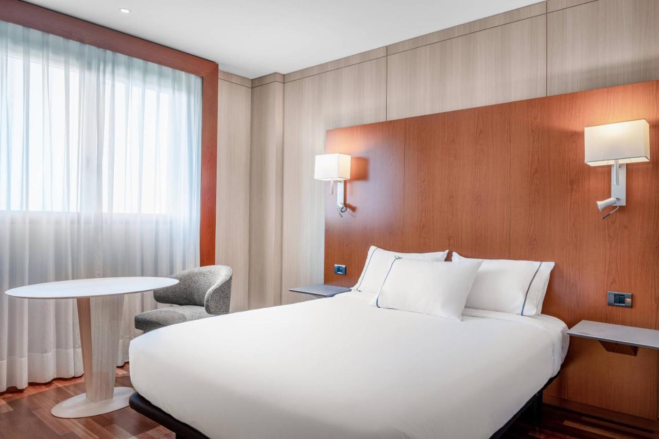 Ac Hotel Huelva By Marriott Bagian luar foto