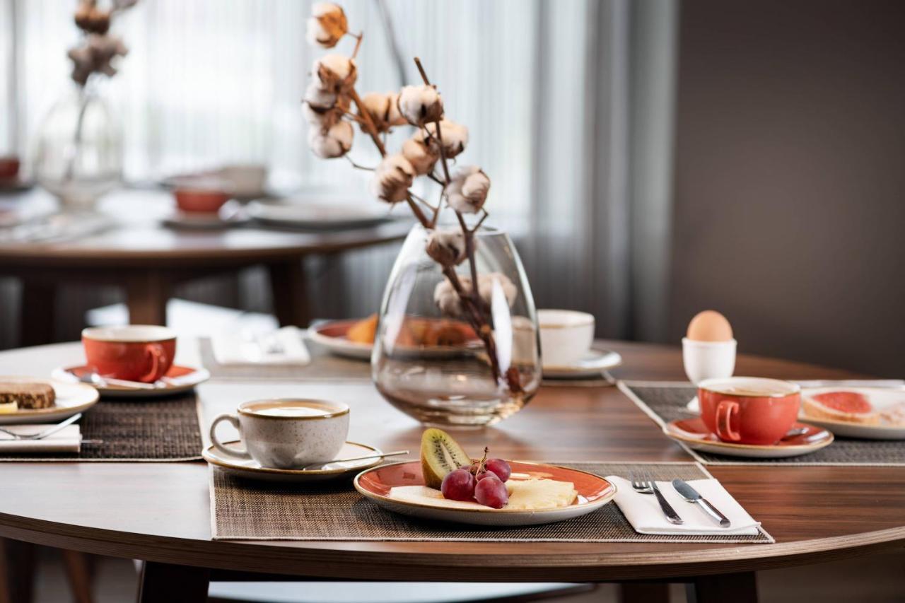 Ac Hotel Huelva By Marriott Bagian luar foto