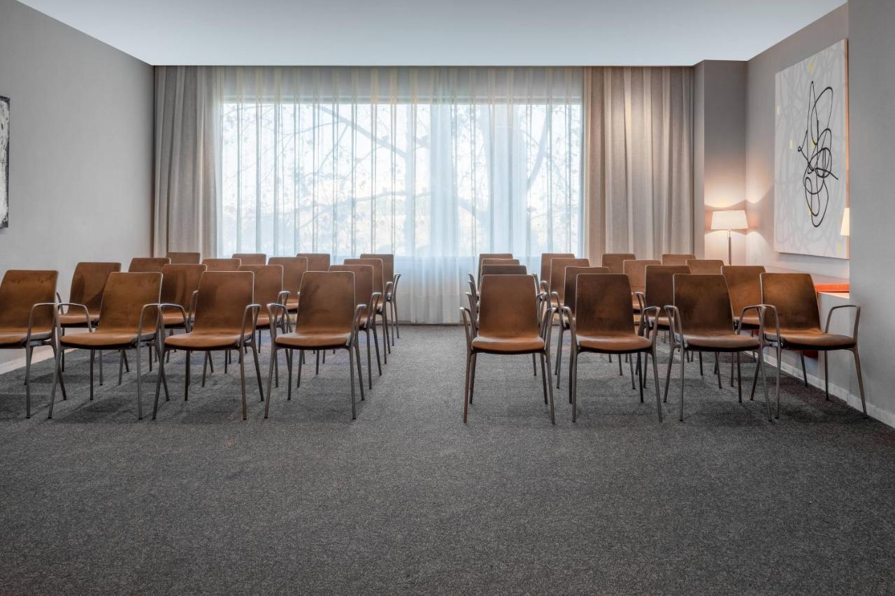 Ac Hotel Huelva By Marriott Bagian luar foto