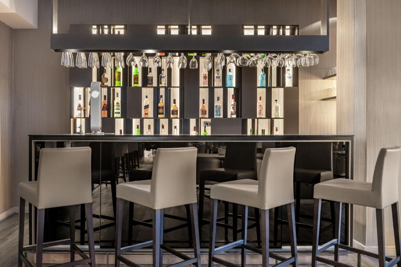 Ac Hotel Huelva By Marriott Bagian luar foto