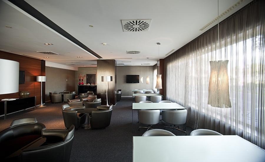 Ac Hotel Huelva By Marriott Bagian luar foto